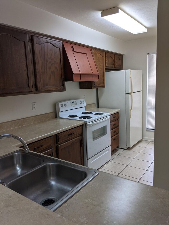 Photo - 2/2 in Pebble Creek