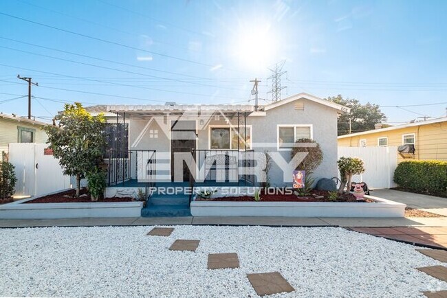 Building Photo - 3 bed 2 bath home for rent in Pico Rivera ...