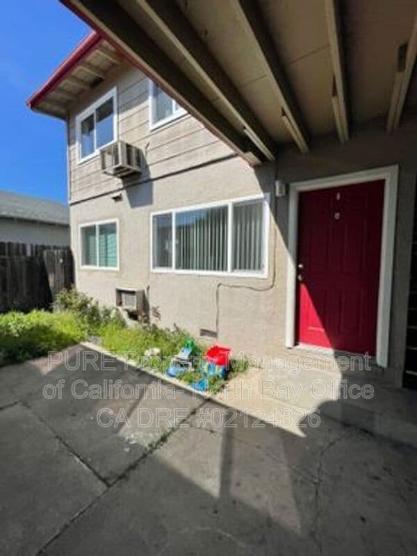 Building Photo - 150 Oak Manor Ct Unit A Rental