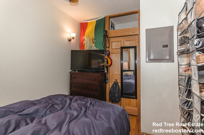 Photo - 16 S Russell St Unidad 2