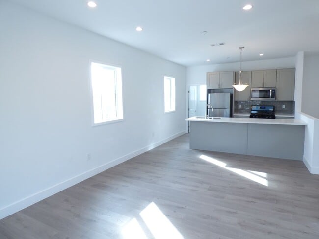 Photo - 1258 N Hobart Blvd Unit 1258 1/2 N Hobart Blvd