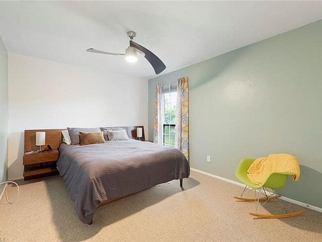 Photo - 2 Bedroom Condo with One Car Garage