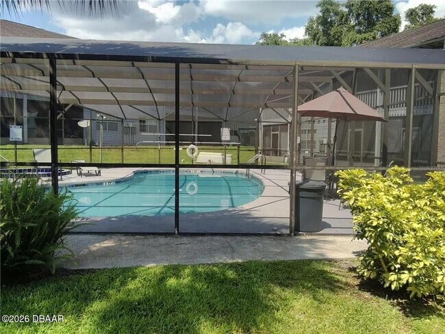 Photo - 313 Dirksen Dr Unit F16