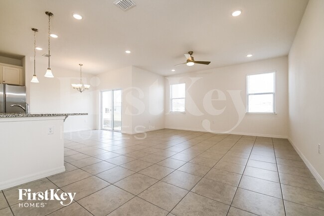 Photo - 217 Windsor Reserve Dr