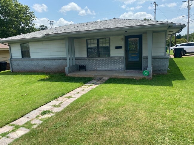 Photo - 1500 NE 33rd St Casa
