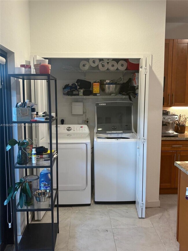 Photo - 13360 Tropical Ave