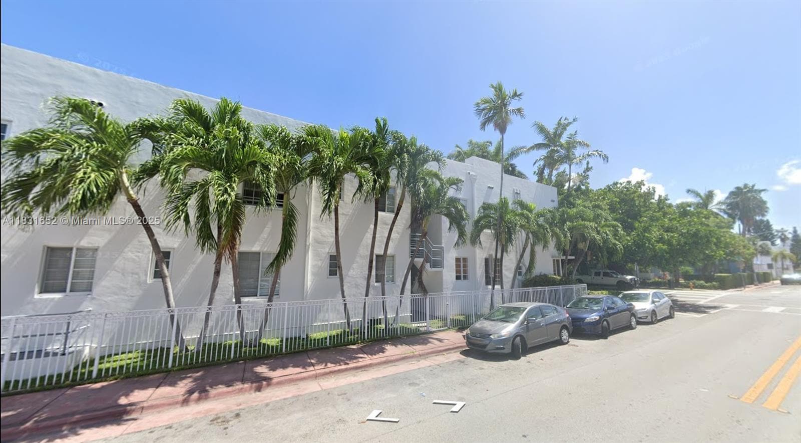 Photo - 1000 Meridian Ave Condo Unit 11