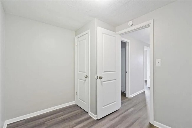 Photo - 2703 Woodstock Ave