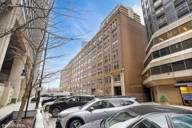 Photo - 540 N Lake Shore Dr Unit 421