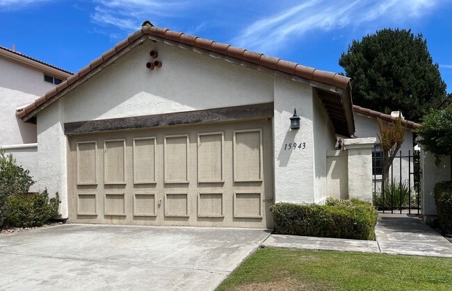 Building Photo - High Country West/Rancho Bernardo, Patio Home. 2/2, 1230 sq. ft..