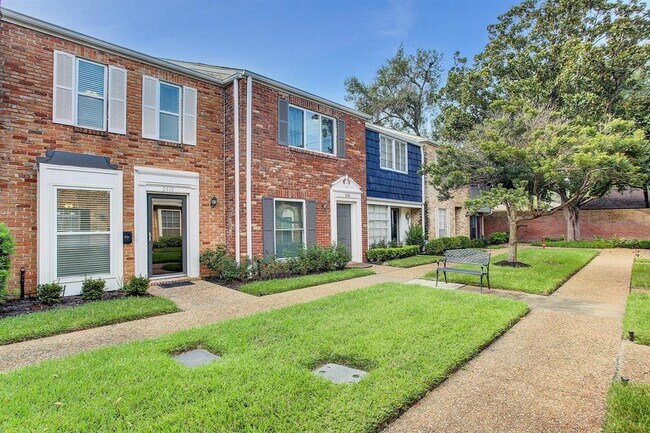 Photo - 2418 Tarrytown Mall