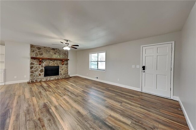 Photo - 260 Powder Mill Dr