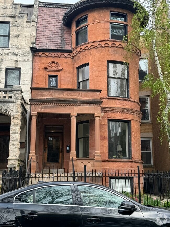 Building Photo - 5135 S Dorchester Ave Rental