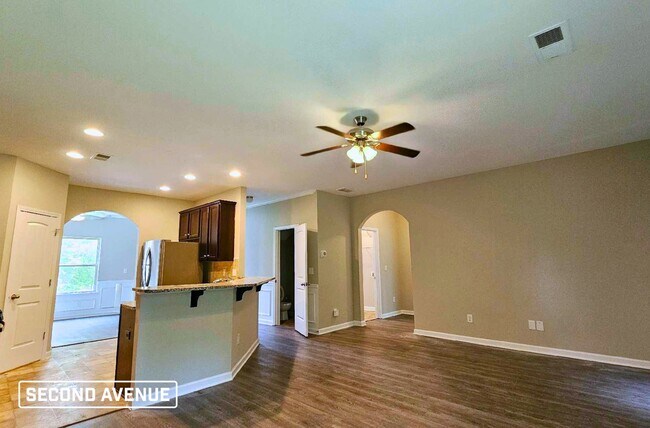 Photo - 1025 Peaks Point