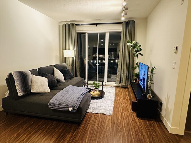 Photo - 1975-1975 McCallum Rd