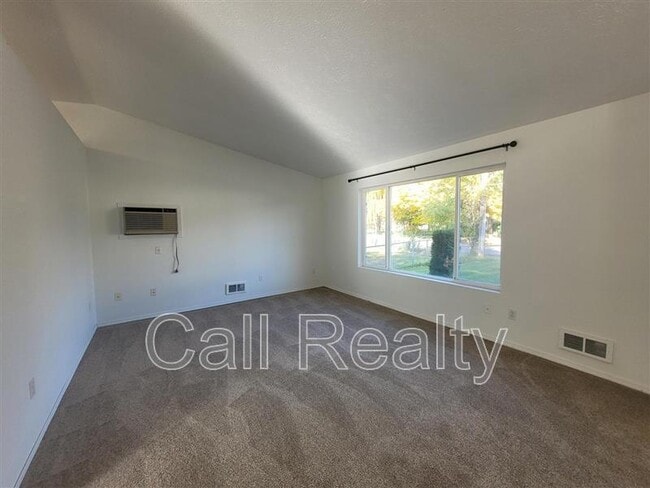 Photo - 10714 E Augusta Ave