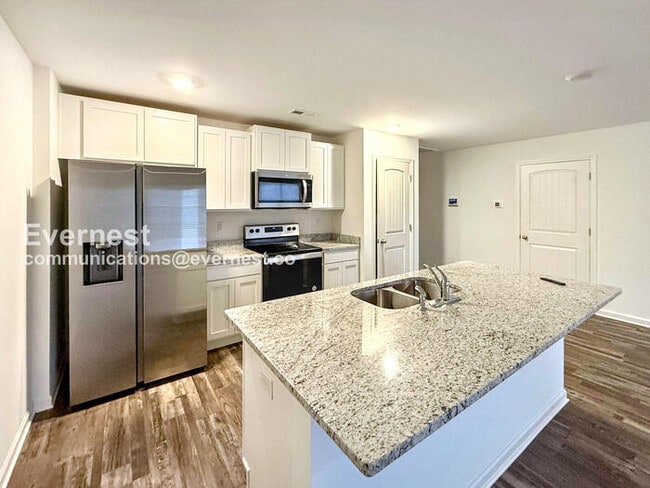 Photo - 241 Koslin Lp