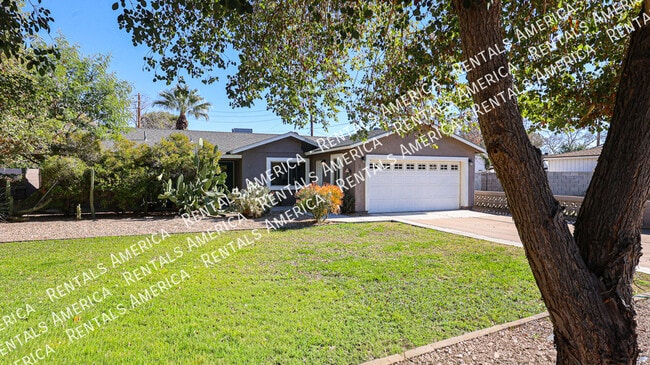 Photo - 3113 N 28th St