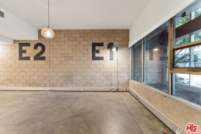 Photo - 6615 Melrose Ave Unit 3