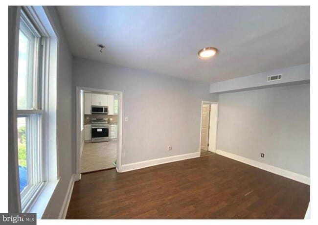 Building Photo - 775 S Front St Unit 2ND FLOOR