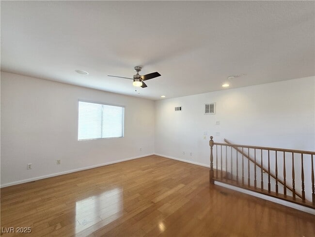 Photo - 7423 Coyote Cave Ave