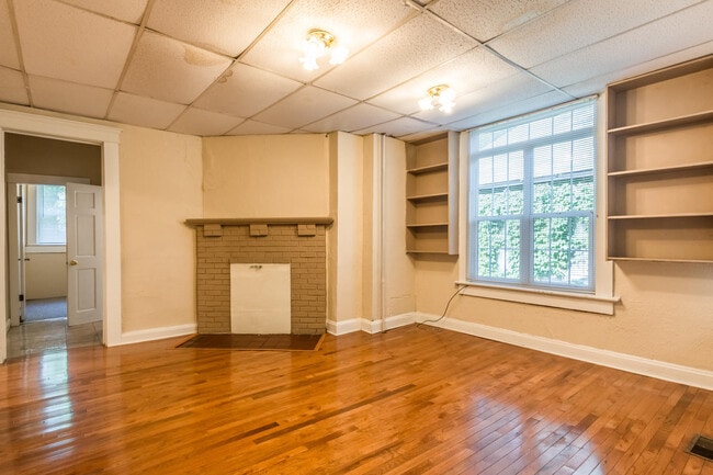 628 University