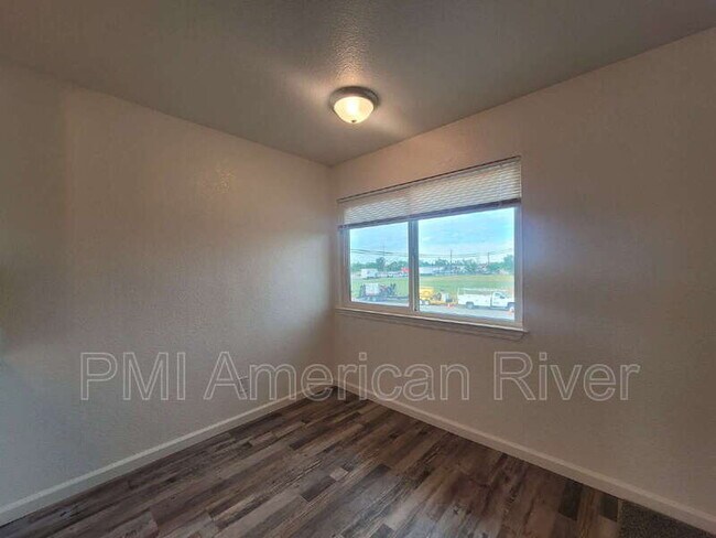 Photo - 7145 Bacchini Ave