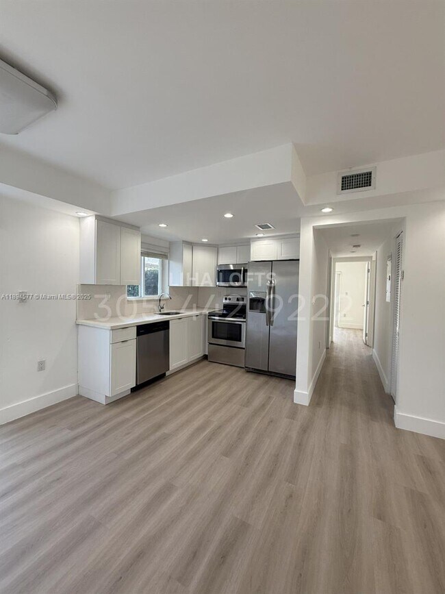 Photo - 1328 NW 4th St Unidad 2
