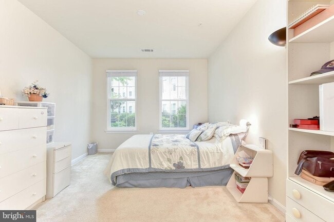 Master Bedroom (new ceiling fan not shown) - 2321 25th St S Unit 104