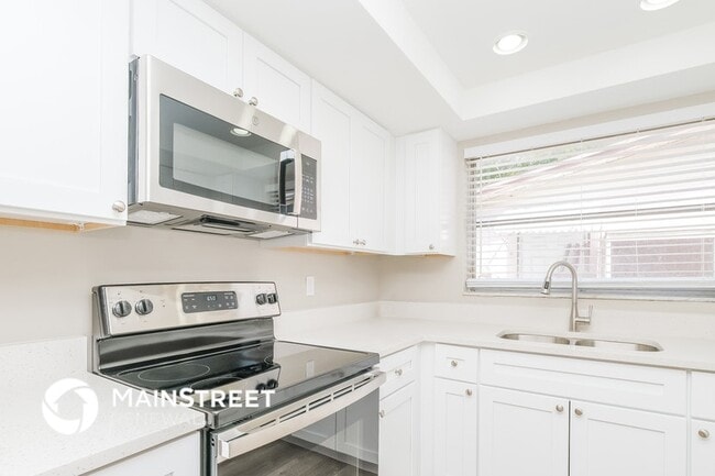 Photo - 5127 Reseda Dr