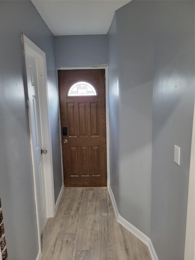 Photo - 871 Throgs Neck Expy Unit 1st floor