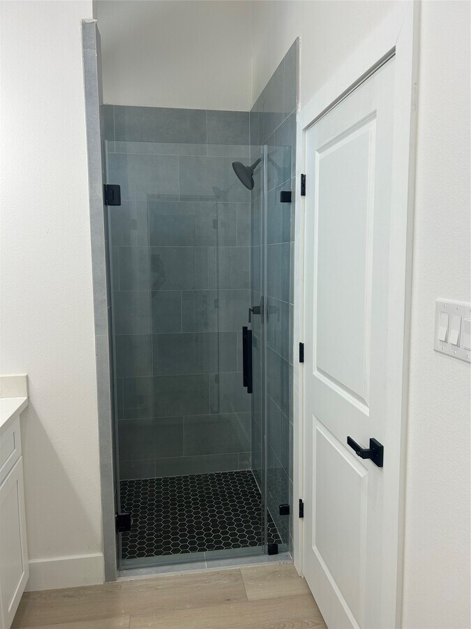 Photo - 8203 Sparta St