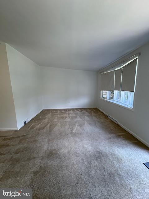 Photo - 587 Wanamaker Rd