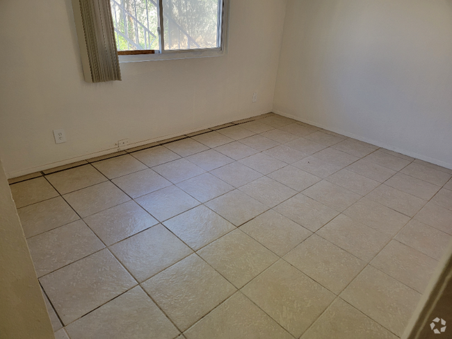 Building Photo - 12805 Dunes Rd SE Unit 2 Rental