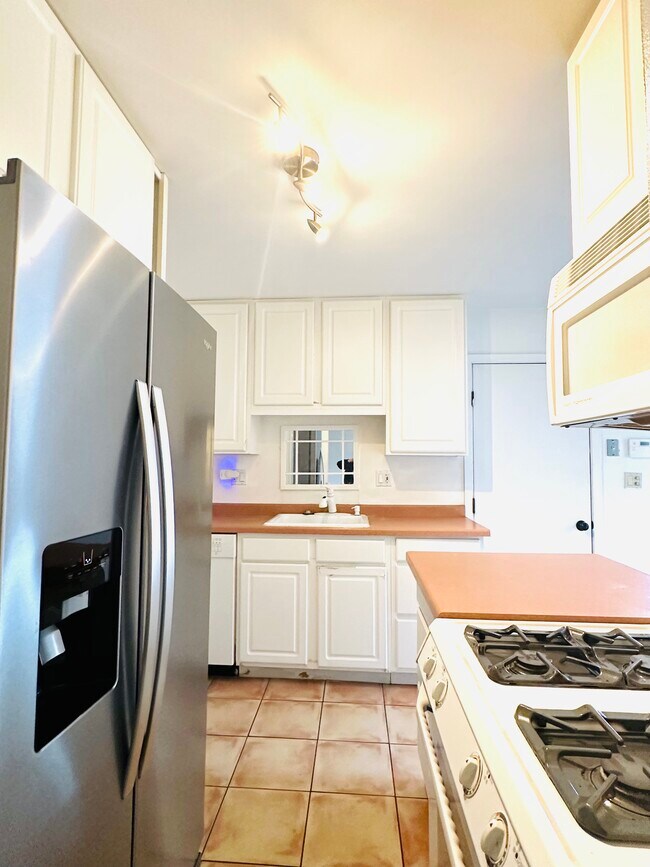 Photo - 1021 Perry Dr