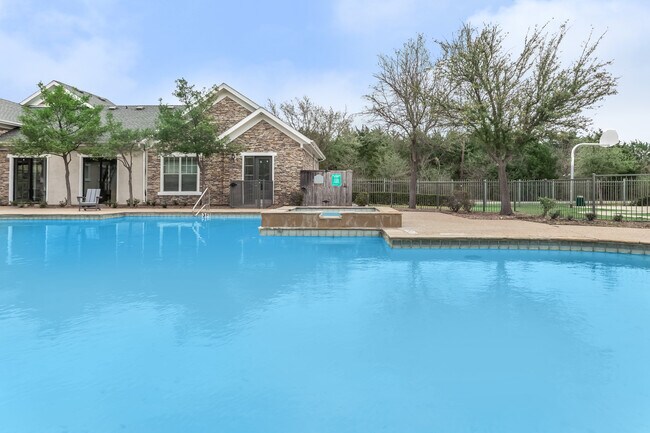Photo - Delafield Villas