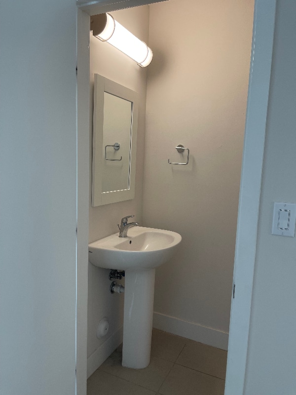 Photo - 515 NE 121st St