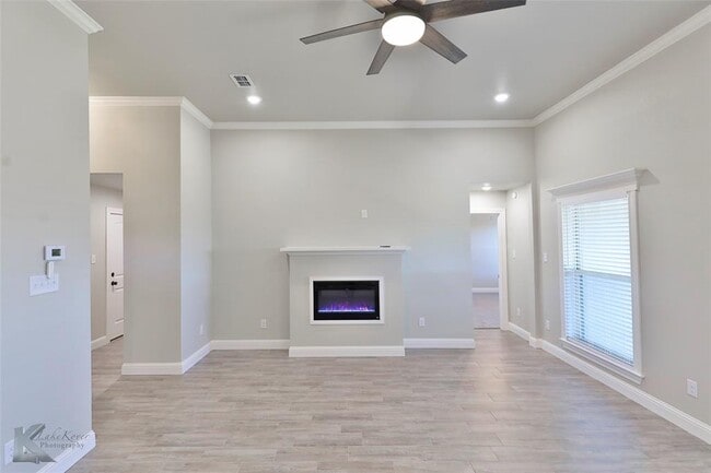 Photo - 7523 Security Ln