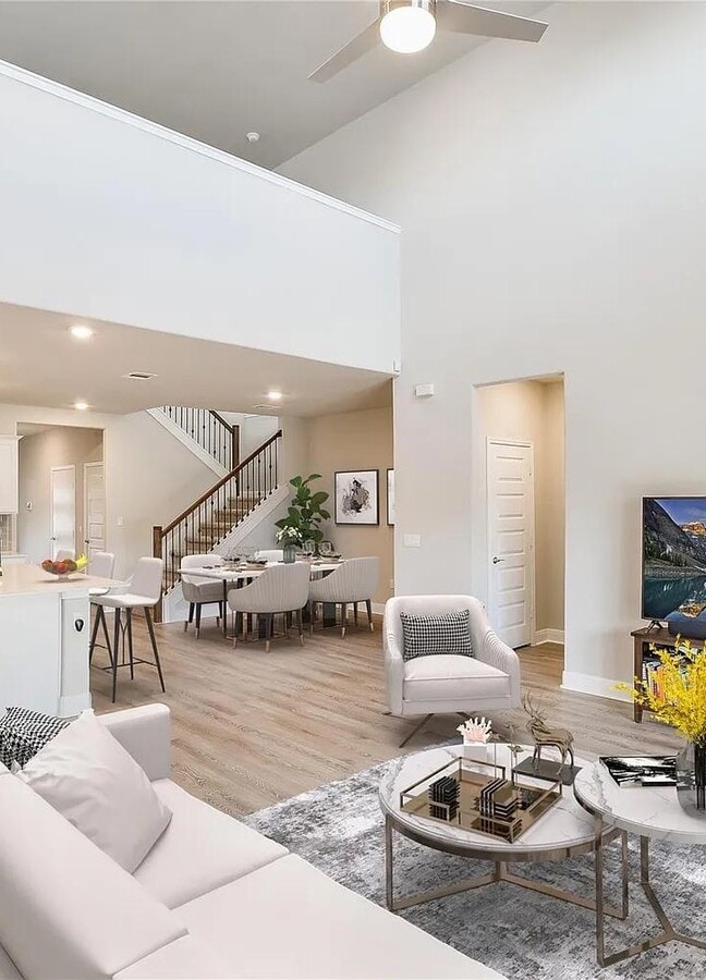 Photo - 17817 Bassano Ave