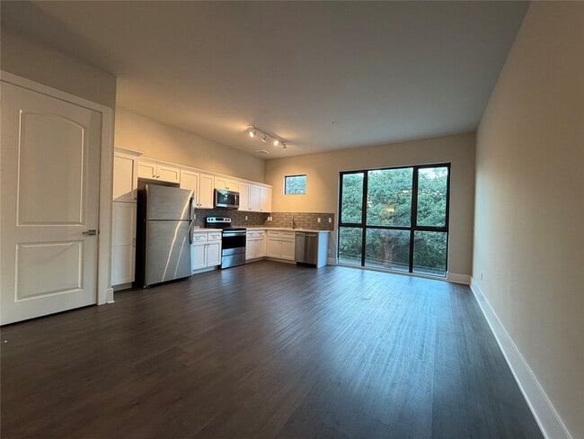 Photo - 2727 Houston Ave Unit 202