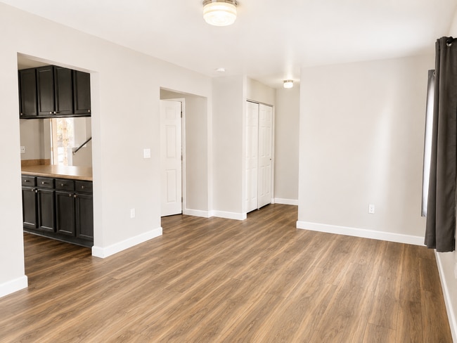 Photo - Midtown Flats - Duplex Unit B