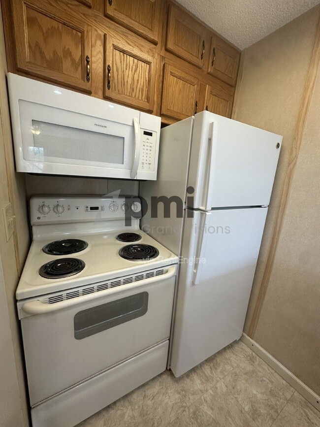 Photo - 1306 Arthur Ave Unit 16