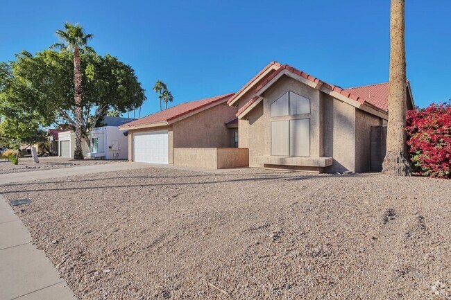 Building Photo - Beautiful 3 Bed Home in Scottsdale with Pr...