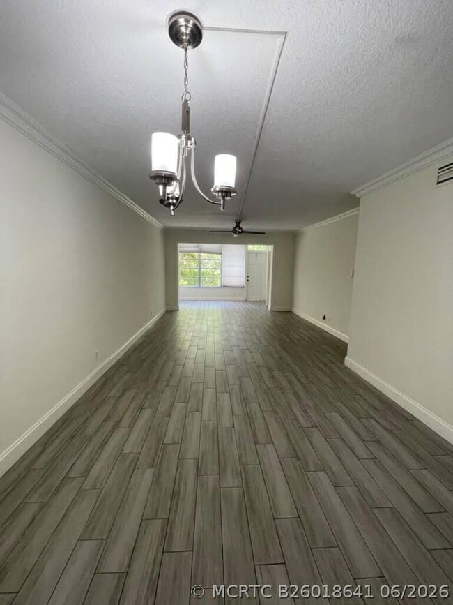 Photo - 2820 SW 22nd Ave Unit 211
