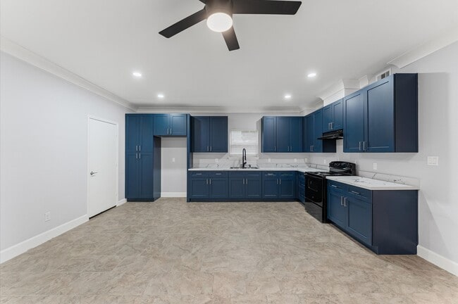 Photo - 8221 Brockton St