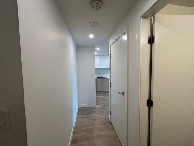 Photo - 2906-318 Alderson Avenue Unit 2906