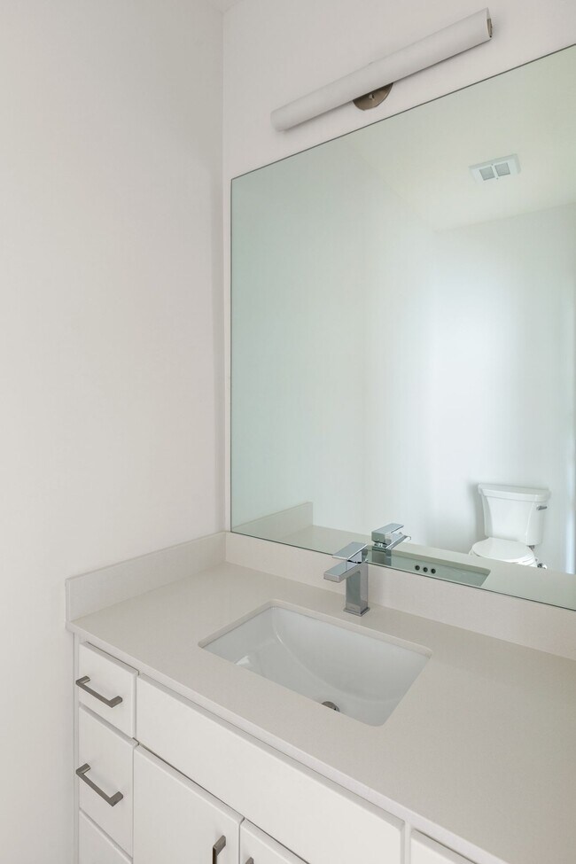 Photo - 542 Southgate Ave Unidad 203