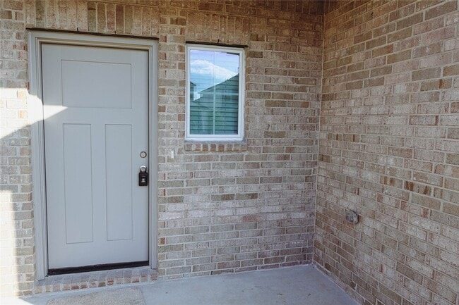 Photo - 8582 Blueberry Ash St