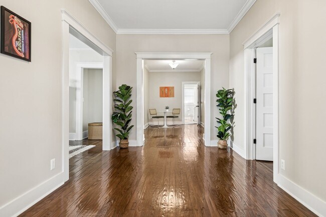 Photo - 920 Silverdene Pl