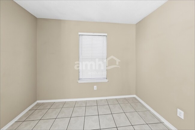 5446 Aloe Ave